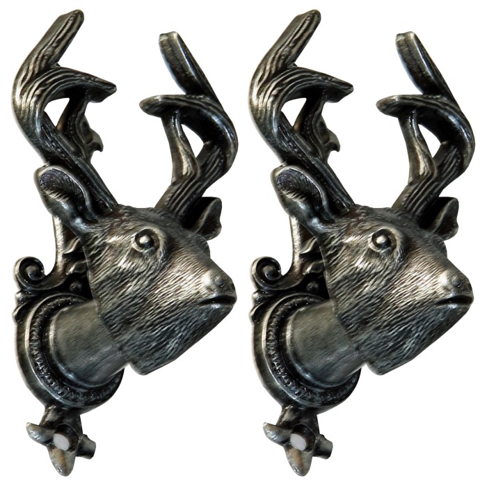 Haller, Pistolen- und Gewehrhalter, Form eines Hirsch Kopfes